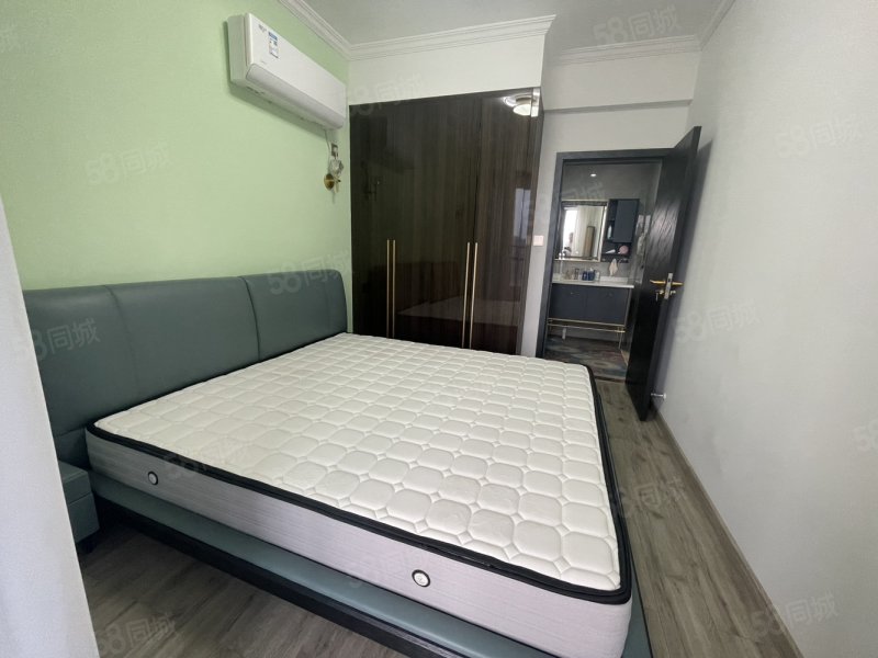 瑞和南苑3室2厅2卫110㎡南北65万