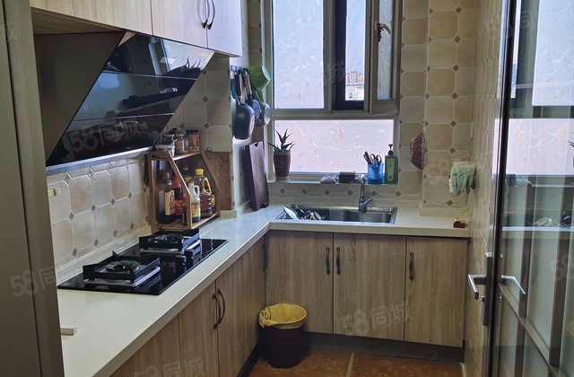 港湾新里程3室2厅114㎡79.7万二手房图片