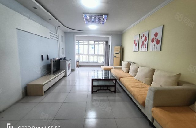 富贵花园 月亮湾 贵华苑市医院附近 梦想楼层 超大客厅