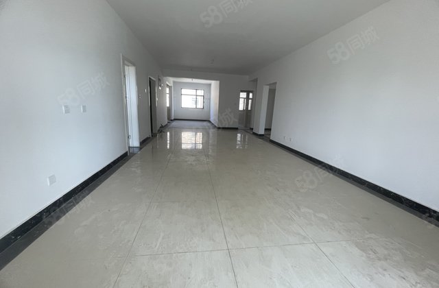 慧德中学 中央帝景电梯洋房免大税有车库有两个车位