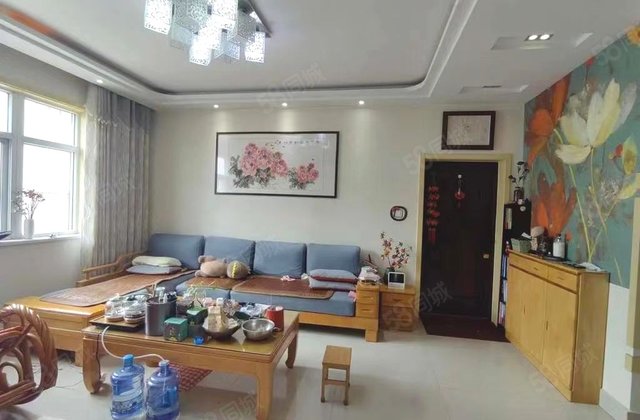 德馨园 精装三室 一梯两户 方正 电梯小高层