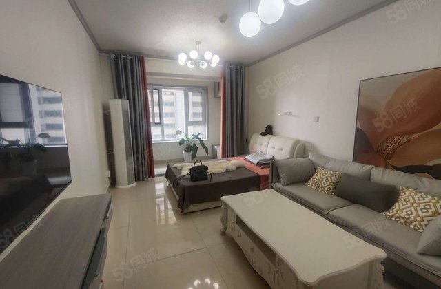 文轩本部，外国语东关国际一室一厅一卫看房方便