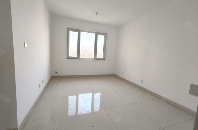 单价3千多 金田阳光 温馨两居 送储 可按揭 免大税