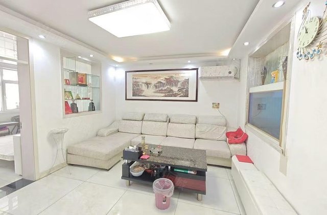 湖边，金柱绿城旁，地暖三室中间楼层，精装90平，湖北小区