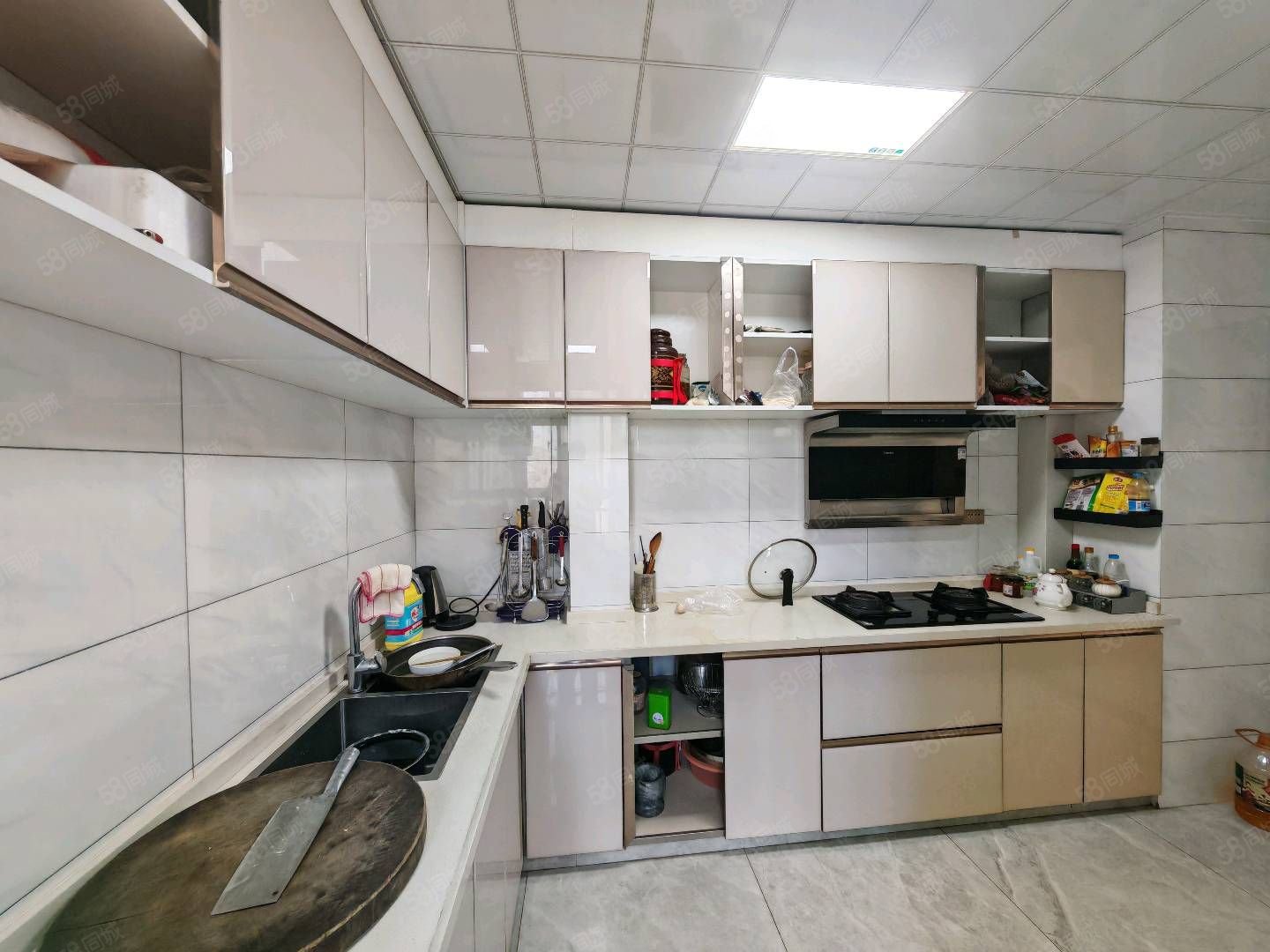 中瑞领航城3室2厅2卫136㎡南北79.8万