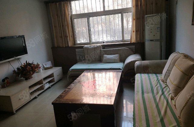 芳苑小区  双卫格局 朝南 车库不卖