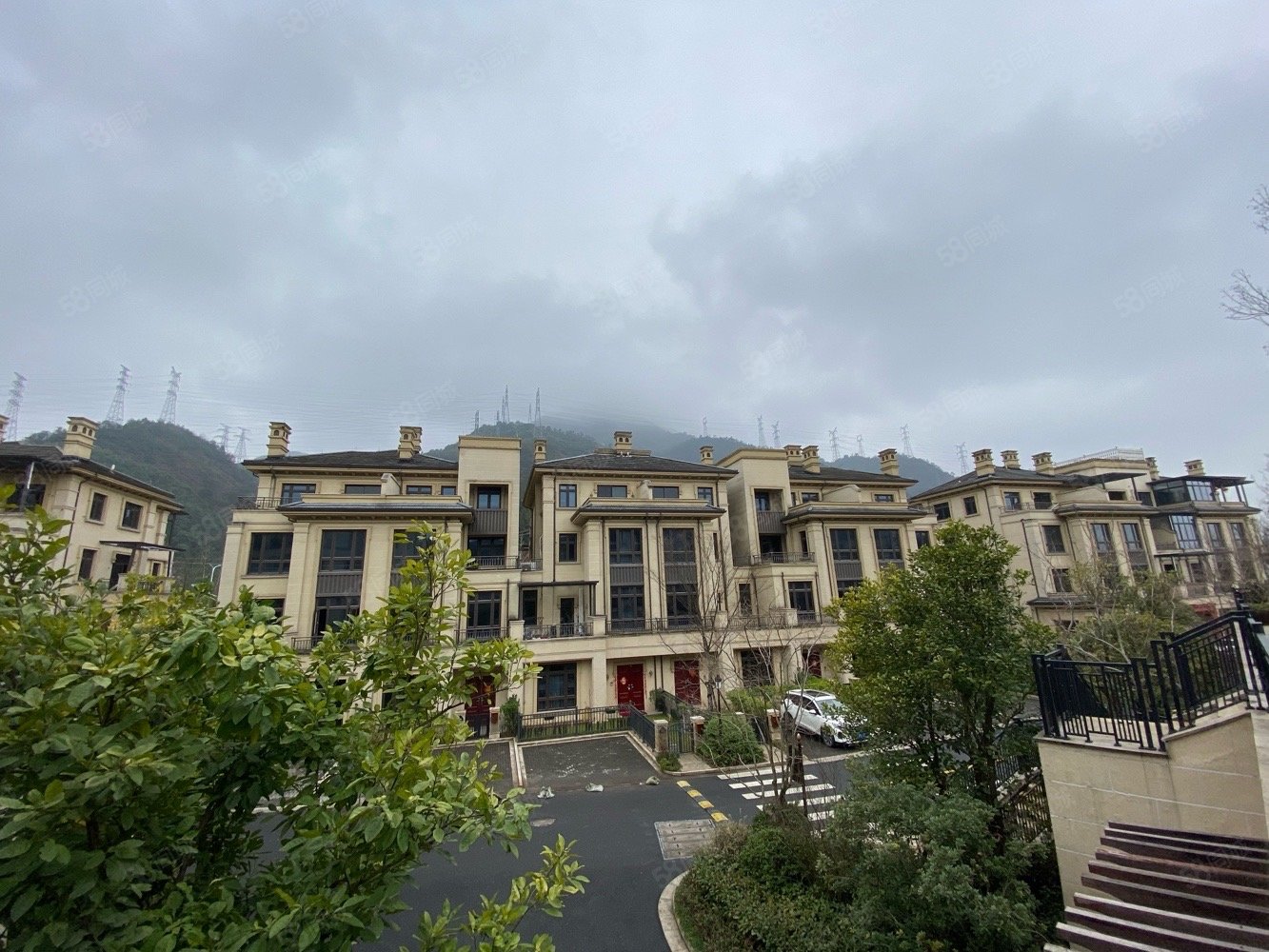 山水御墅(别墅)5室3厅4卫380㎡南518万