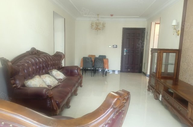 文轩 外国语 恒大名都精装三室 高端小区   位置 随时看房