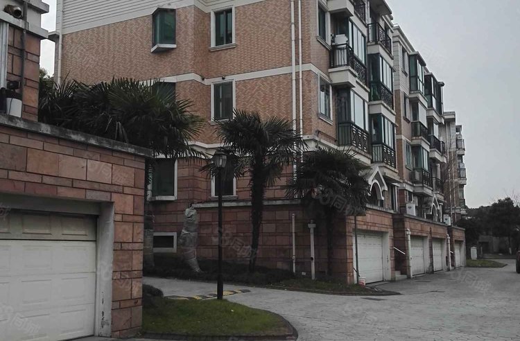 半岛豪门(公寓住宅)