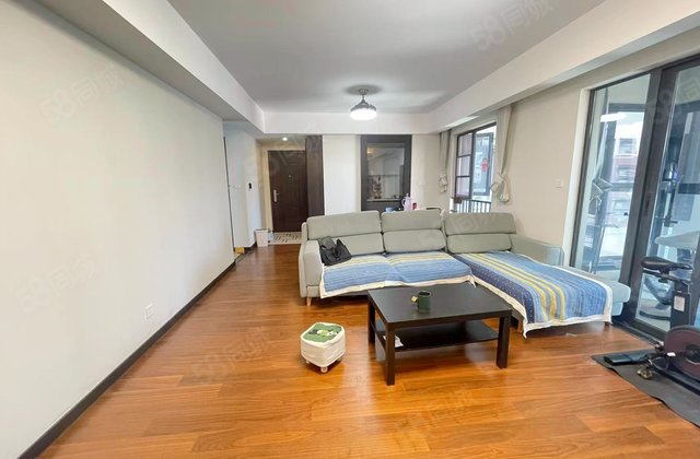 万科时光润园4室2厅111㎡135万二手房图片