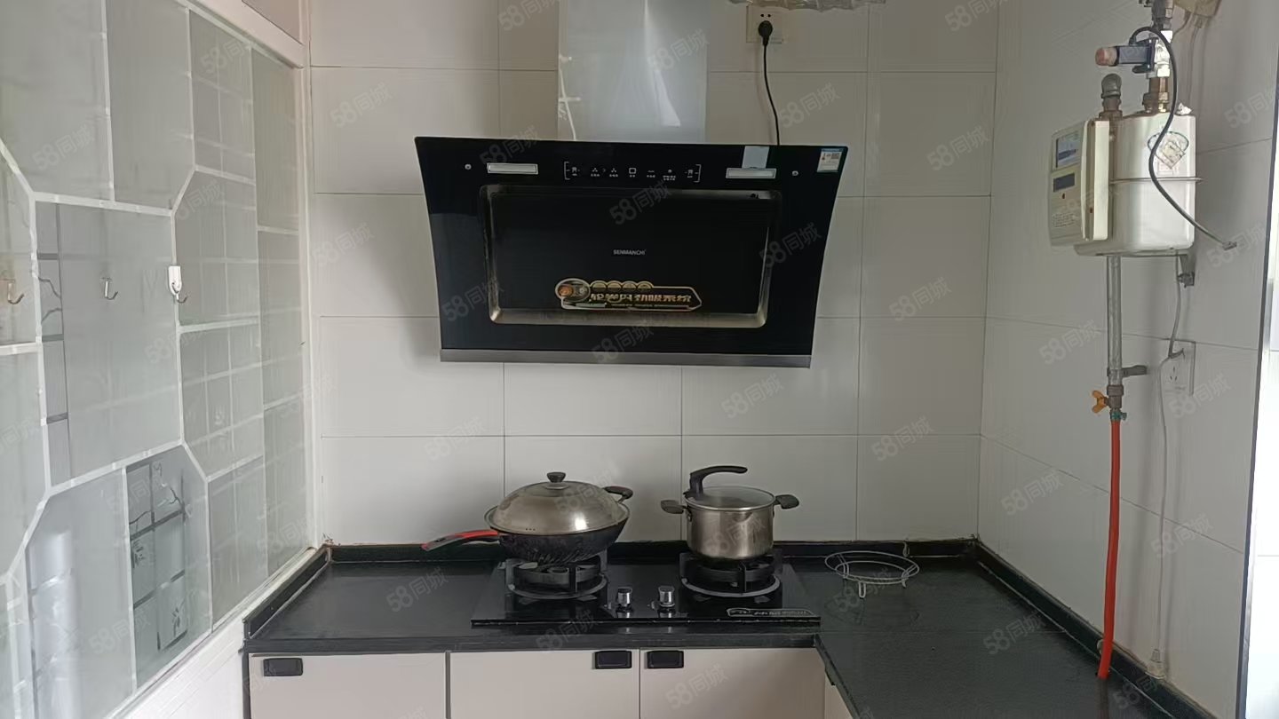 福泉人家3室2厅2卫123㎡南48万