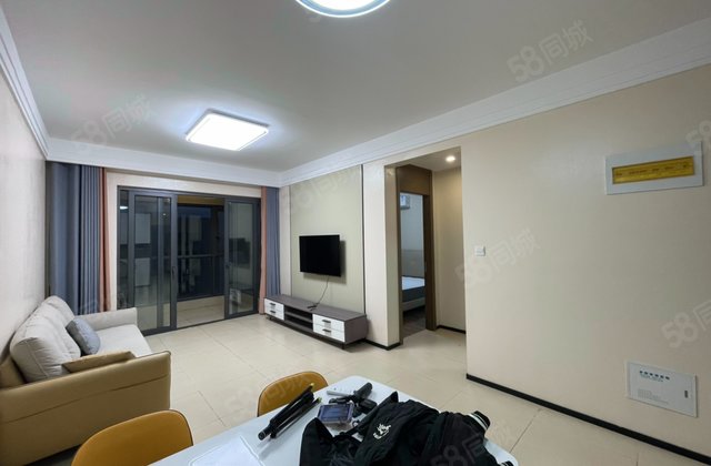 融创美伦熙语2室2厅72㎡50万二手房图片