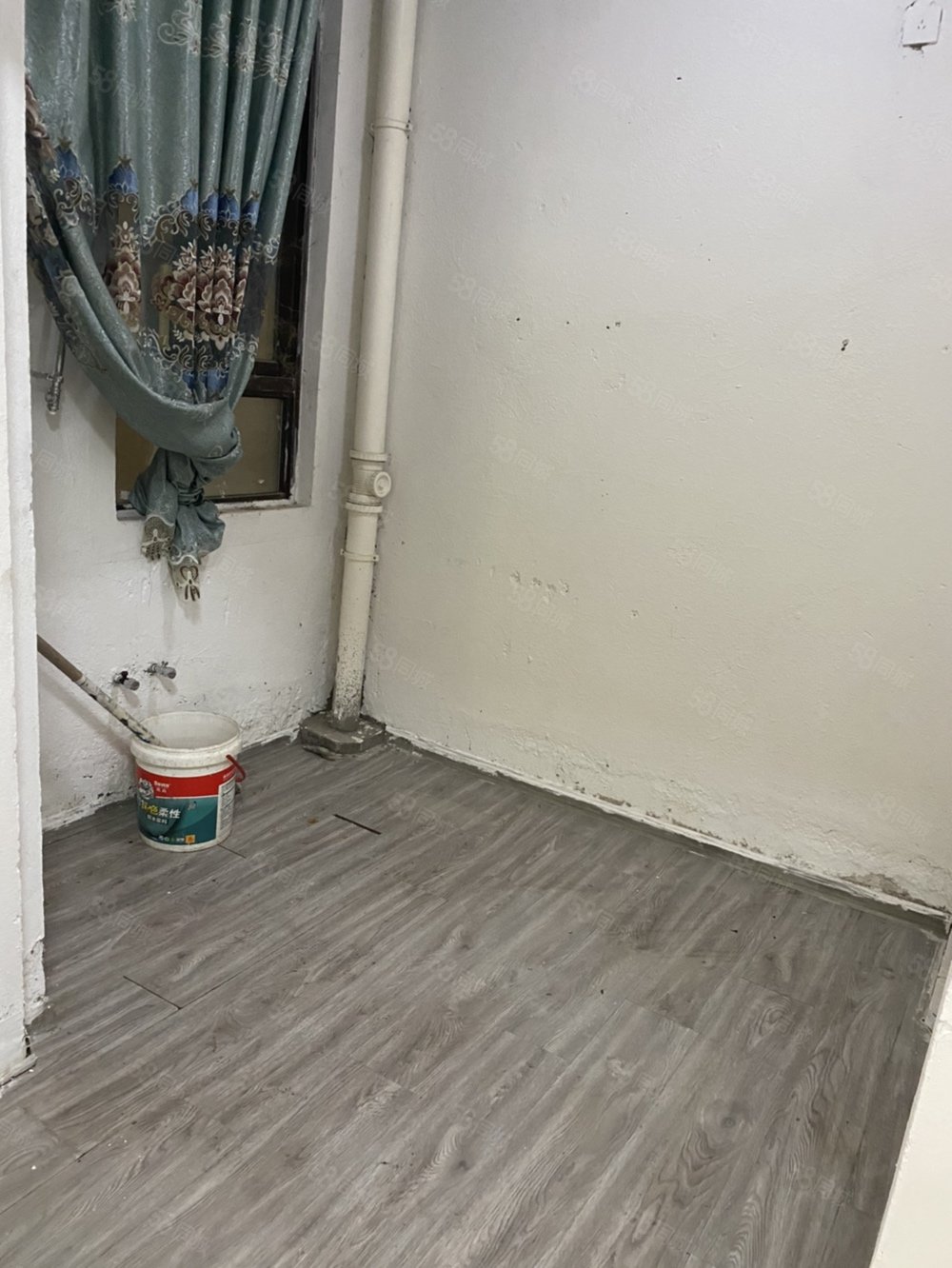 悦湖城3室2厅1卫110㎡南北60万