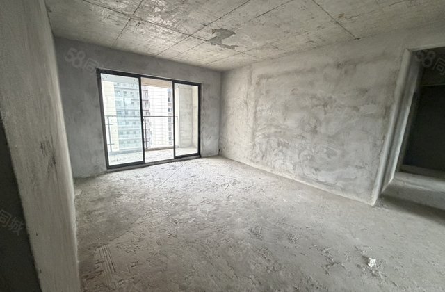 鹭州学府3室2厅134㎡111万二手房图片