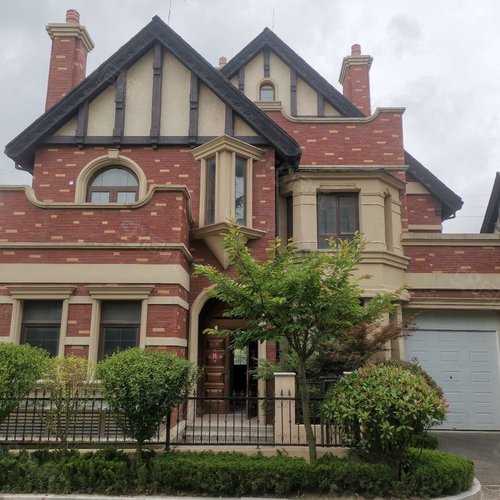 鳌山卫镇商用住楼