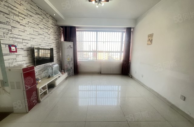 市医院 东昌分校 和馨园 带车位 三室边户 全明户型 免大税