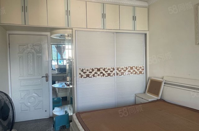 工商银行宿舍(富顺)3室1厅109.9㎡29.8万二手房图片