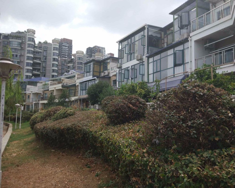 南湖山庄半岛花园二三环之间