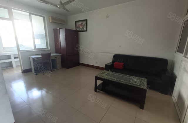 中医院家属院小区 正规商品房 满五   超低密度 刚需两居