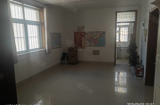 凤凰湖小区香江万达地暖房两室二楼育红实验可按揭