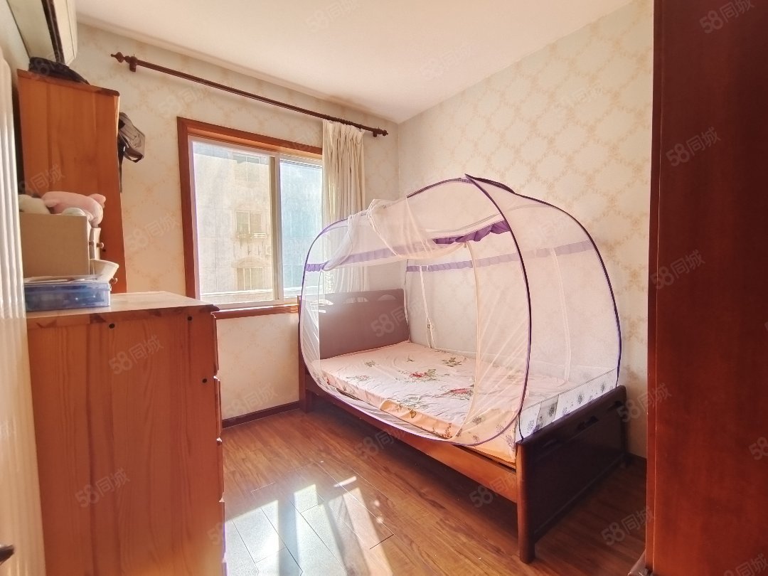 东岳山庄2室2厅1卫90㎡东37万