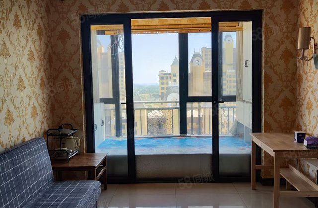 文轩本部 外国语 恒大名都2室 简单装修 房东诚心出售