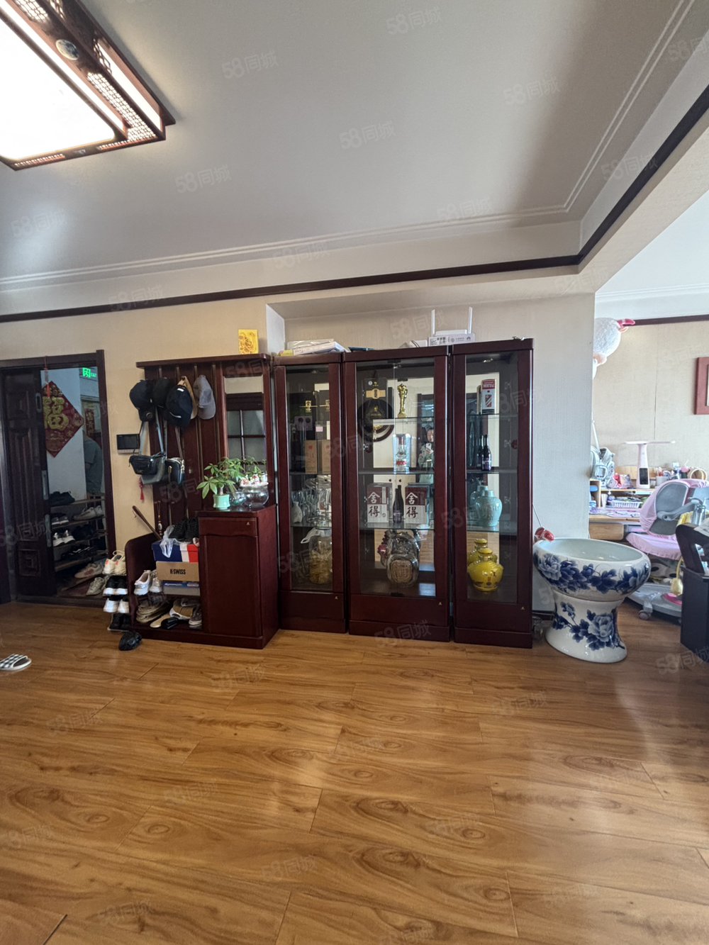 东方新城3室2厅1卫131㎡南北59万