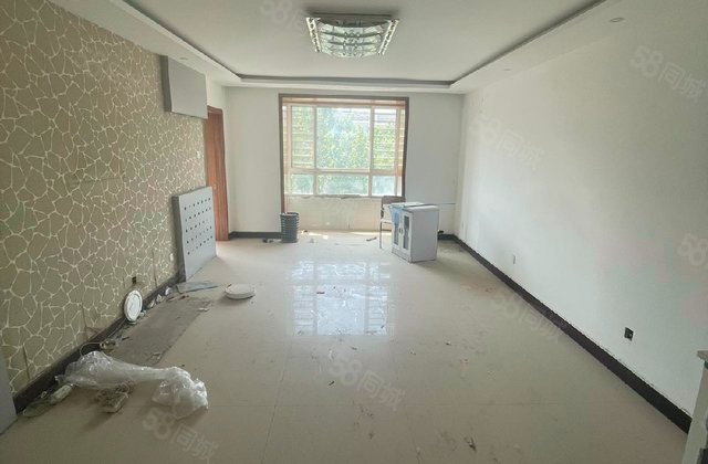 东部风景3室2厅141㎡78.8万二手房图片