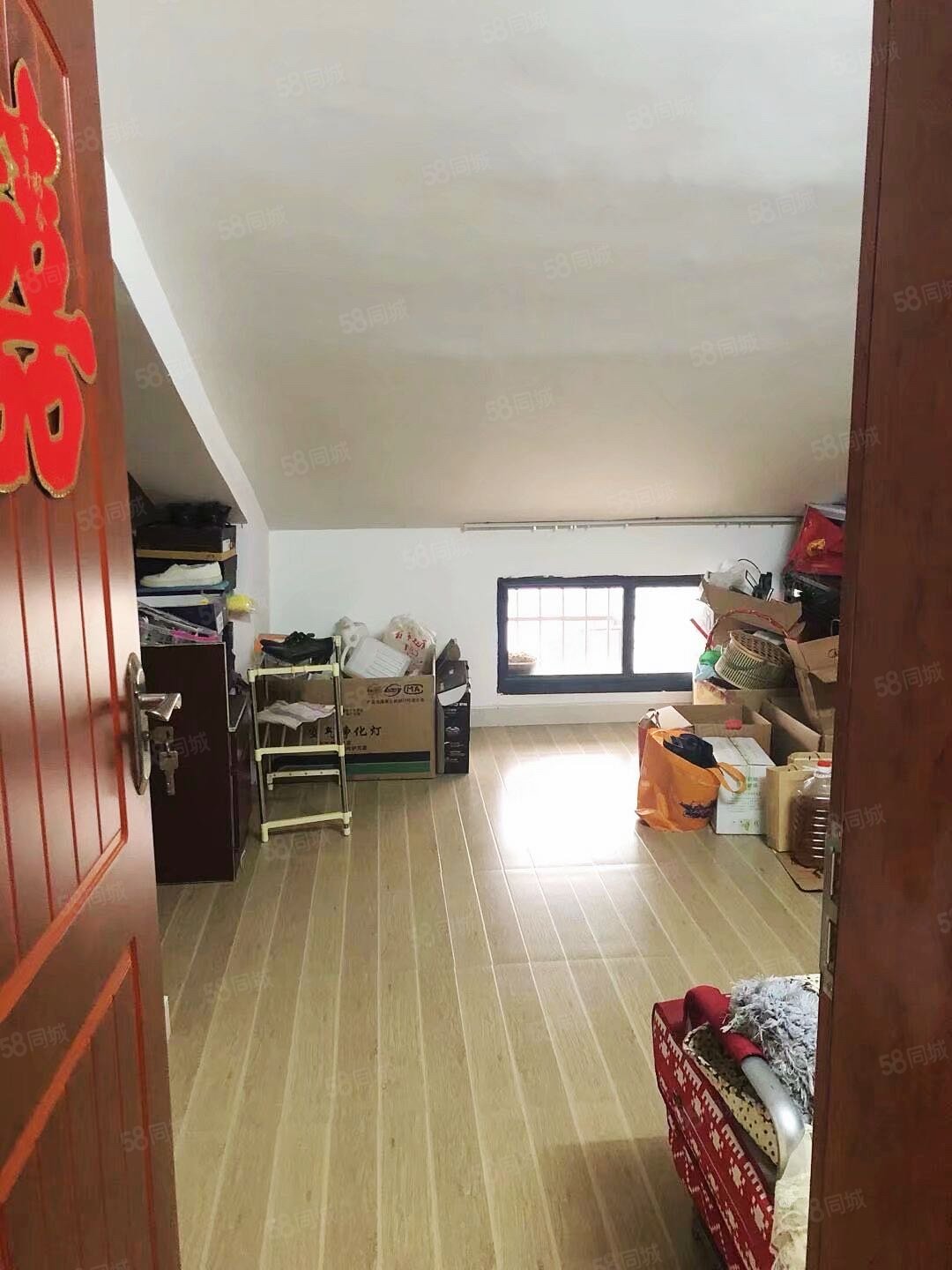 宜教花苑6室2厅4卫123㎡南北168万