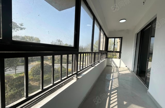 加侨中梁湖山一品2室2厅126.69㎡68万二手房图片