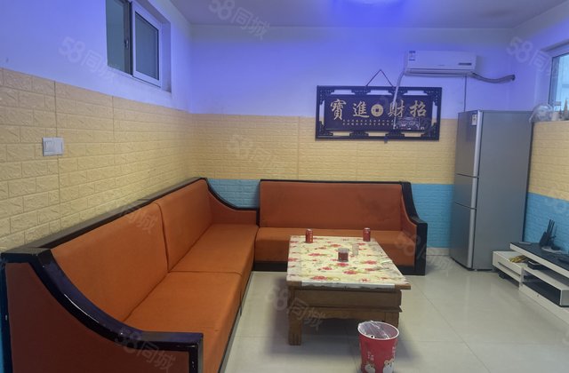 业主急售 水岸新城 三室 地上储藏室 价格可议