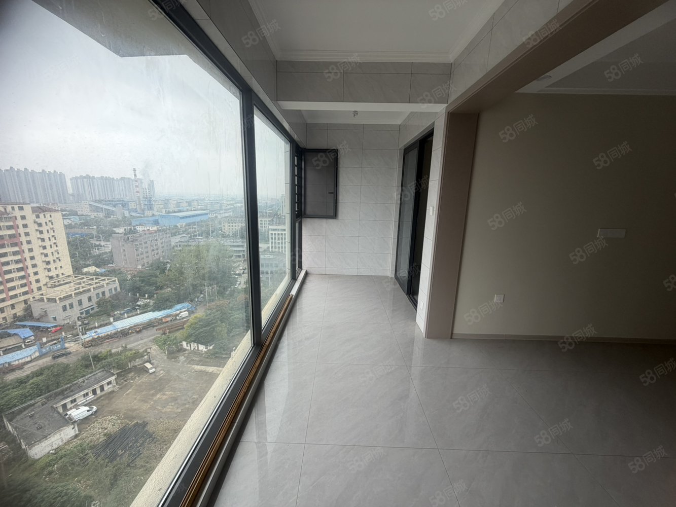 万达大都会公元3室2厅2卫115㎡南北70万