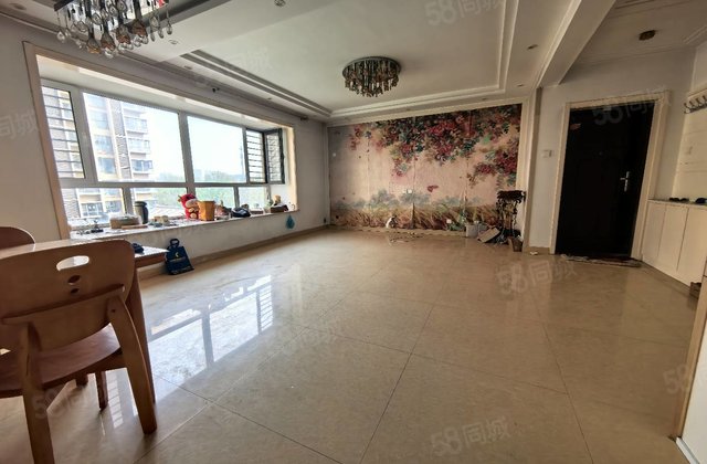 文轩 二实验 新东方龙湾 东门电梯洋房 带车位储藏室看房方便