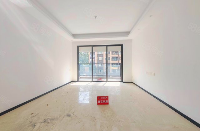 龙光玖御湖4室2厅132㎡120万二手房图片