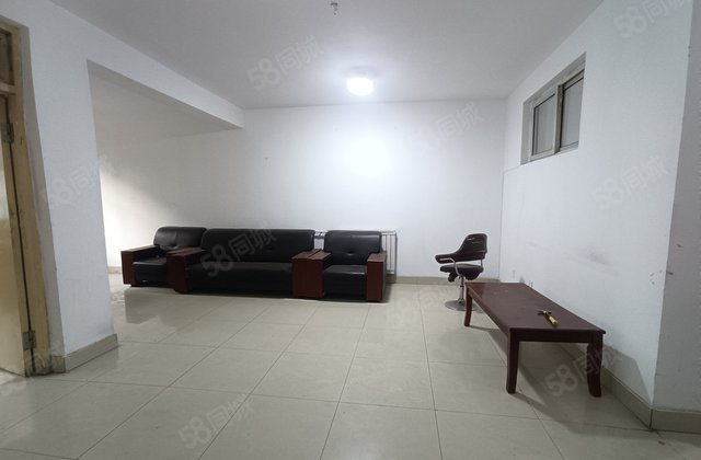 建设路 香江 中通领郡城 康城花园多层1楼 业主急售价格可谈