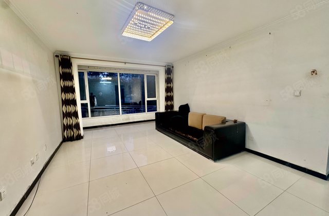 石油家园3室2厅131㎡122万二手房图片