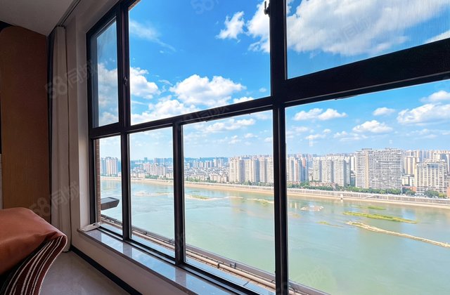 领地国际公馆3室2厅124㎡45.8万二手房图片