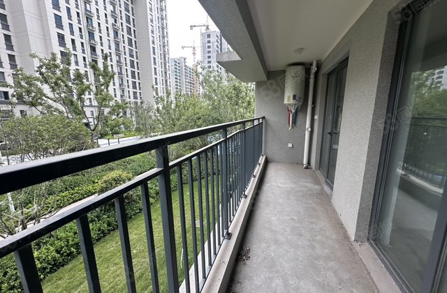 新上急售！奥森  实验！玖章台松贵府！边户！三室双卫！赠车位