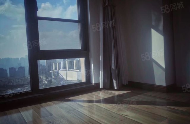 保利江上明珠X-LOFT2室1厅55.75㎡69万二手房图片