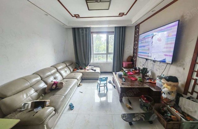 新一中培文外国语附近精装民生凤凰城五号院 三叶草三室带车位