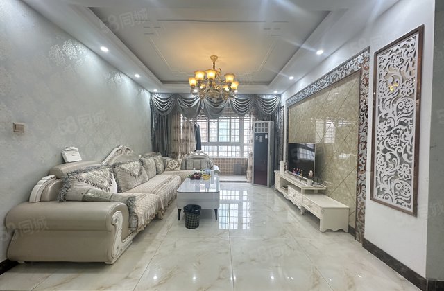 宇信凯旋城(新野)3室2厅124㎡47万二手房图片