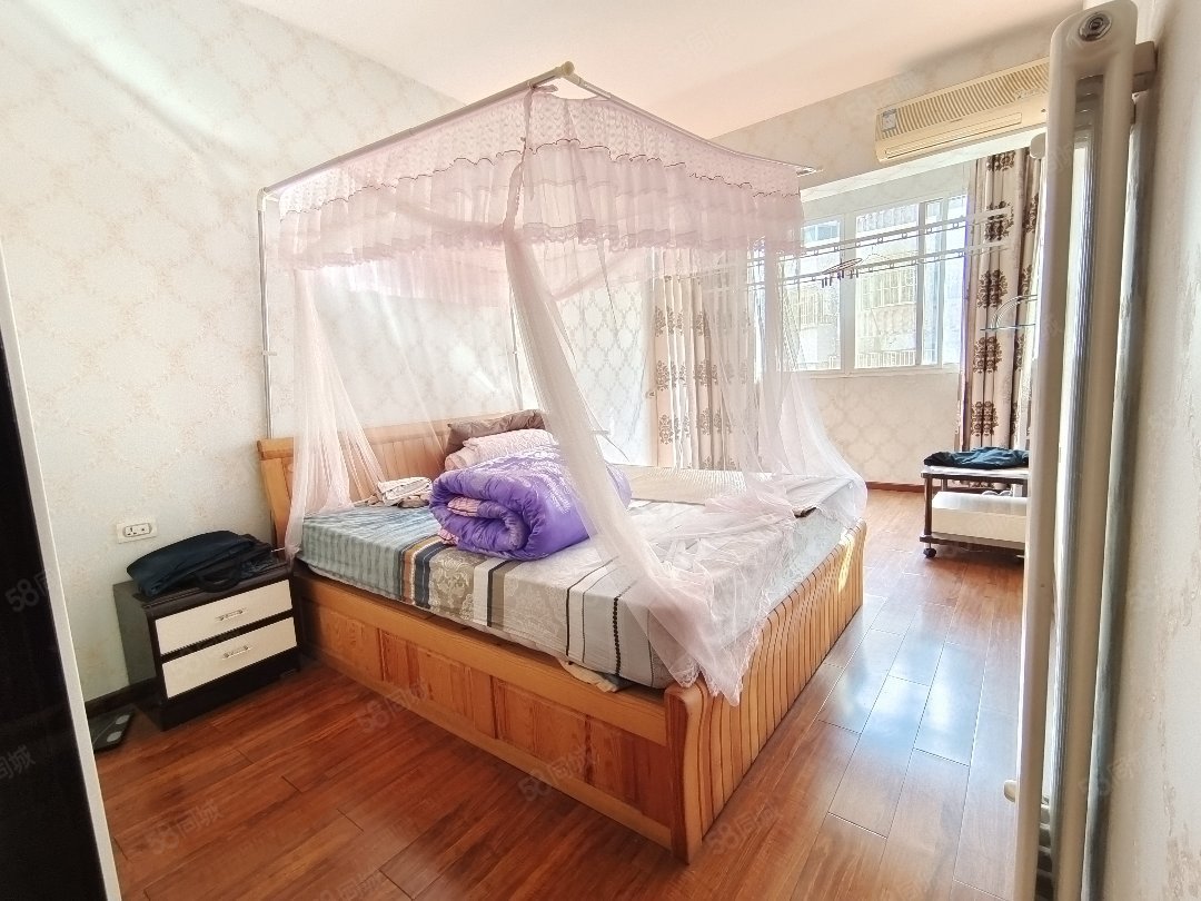 东岳山庄2室2厅1卫90㎡东37万