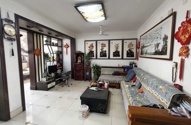 文轩本部外国语一中，电业局五院，公安局家属院多层三楼大三室