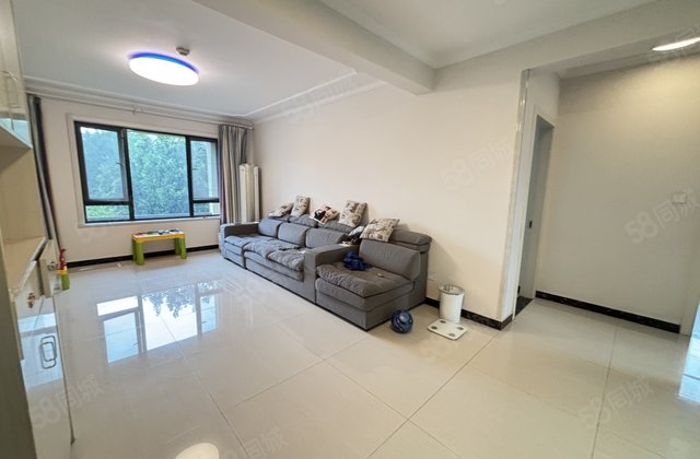 急售绿城百合三叶草，带储藏室小高层精装修全明户型带阳台