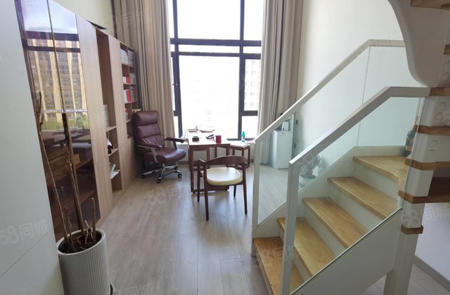 包过户！电梯房 总高7层 中层 拎包住 莲湖湾 昌润莲城