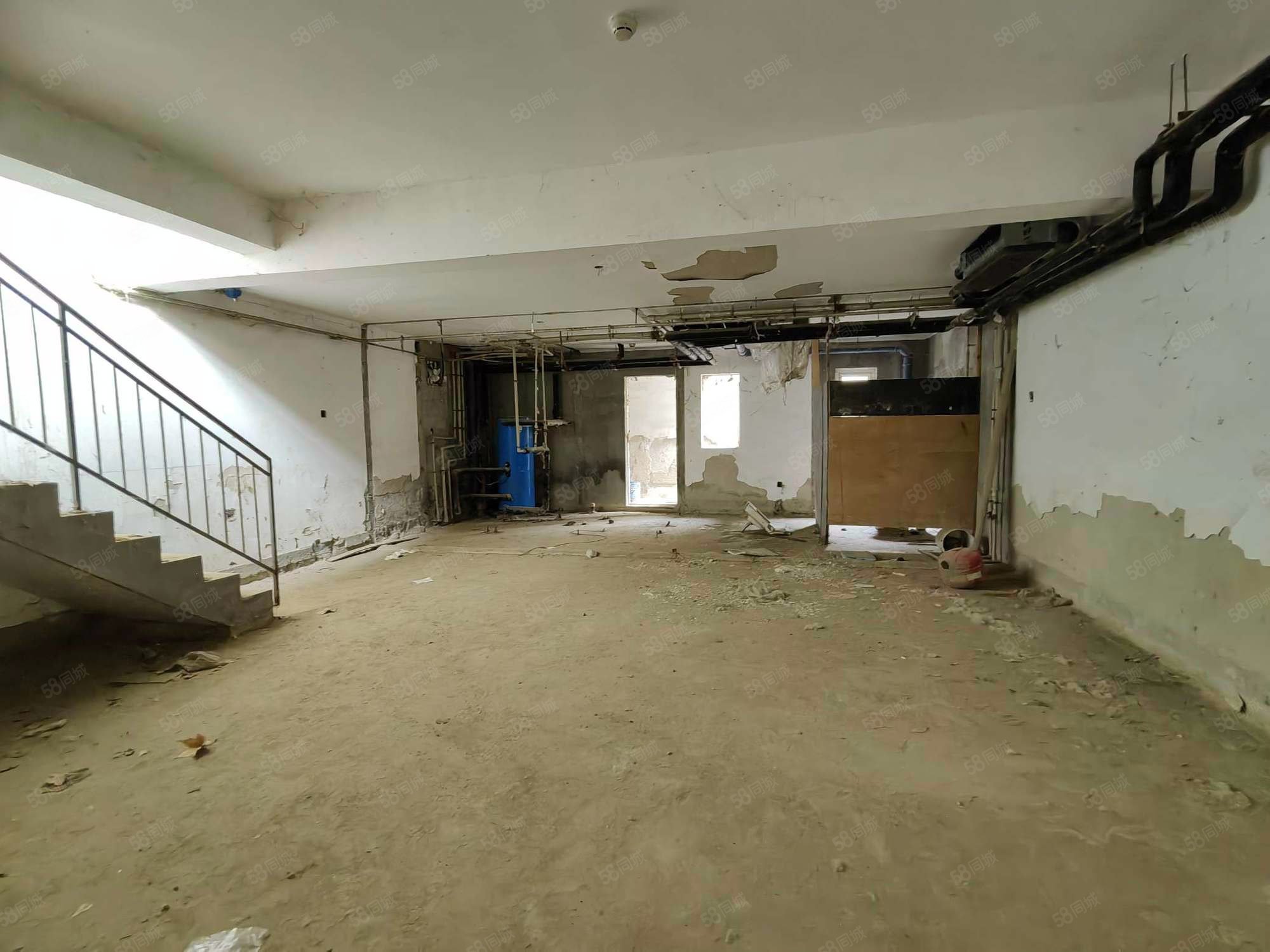 澳景園4室5廳3衛(wèi)500.57㎡南北2000萬