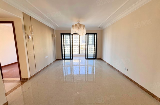 新世界御府4室2厅134㎡129万二手房图片