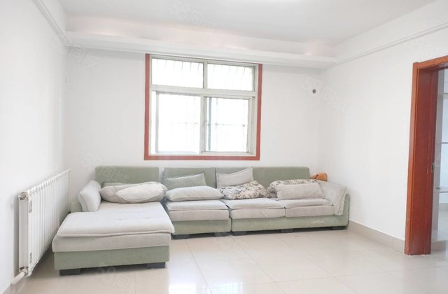 70年大产权，不临街，三里铺，阳光实验，月亮湾，颐馨园，香江