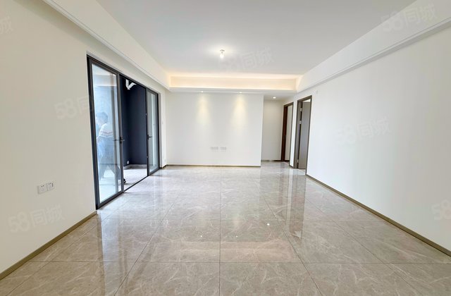 广佛保利城B区5室2厅121.31㎡134万二手房图片