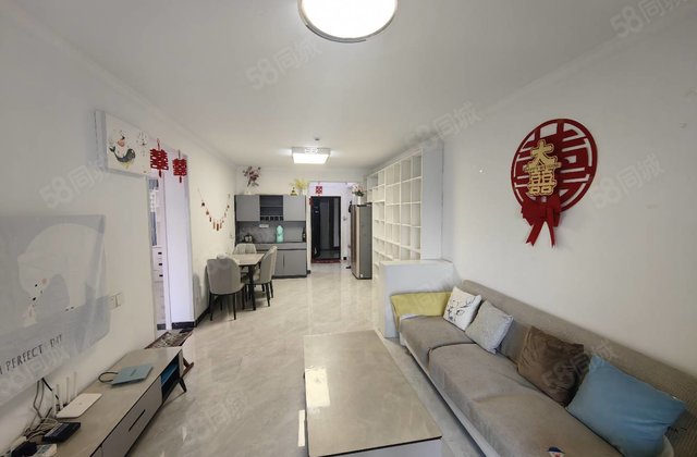 阿尔卡迪亚六期，婚房精装，送车位储藏室，中间楼层，